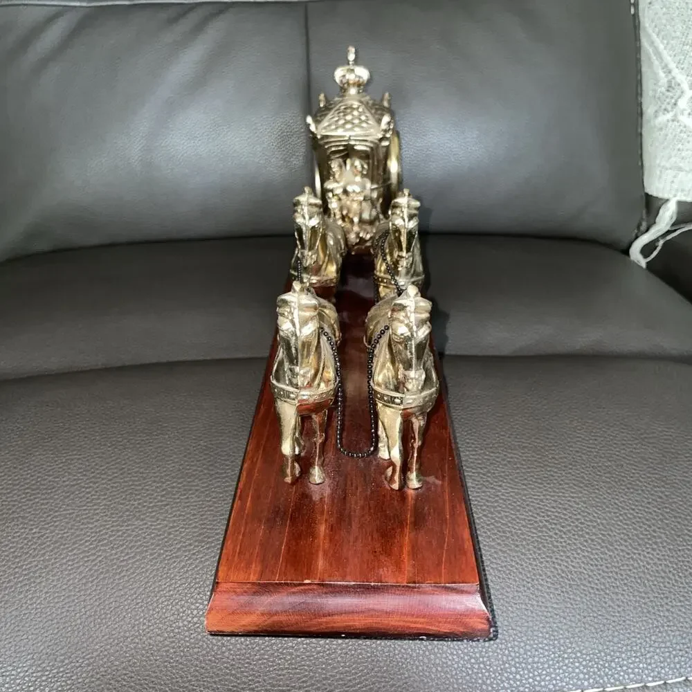 Vintage United Clock Corp 4 Horse And Carriage Gold Tone Brass?? Working
